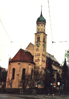 Foto der Kirche St. Peter und Paul in Augsburg-Oberhausen