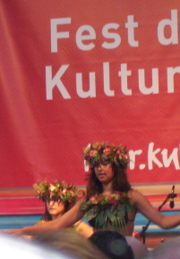Foto von M&auml;dchen aus Tahiti beim Fest der Kulturen