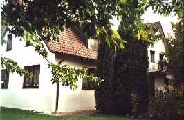 Foto unseres Wohnhauses in Meitingen (Südwestseite)