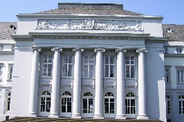 Foto vom Schloss (Gartenansicht)