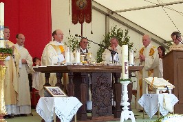 Foto vom Friedensgru&szlig; bei der Primiz