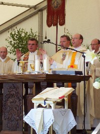 Foto vom Primiziant beim Vater unser