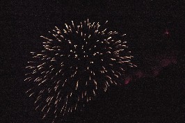 Foto von sprühenden Funken bei einem der Feuerwerke